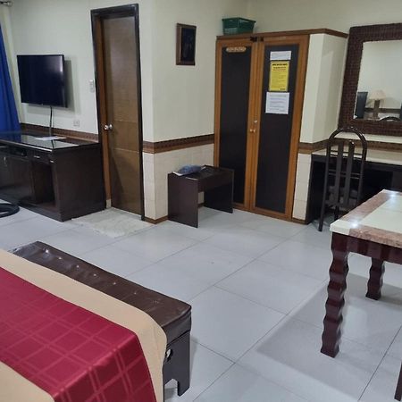 Clark Angeles Tiger Hotel Экстерьер фото